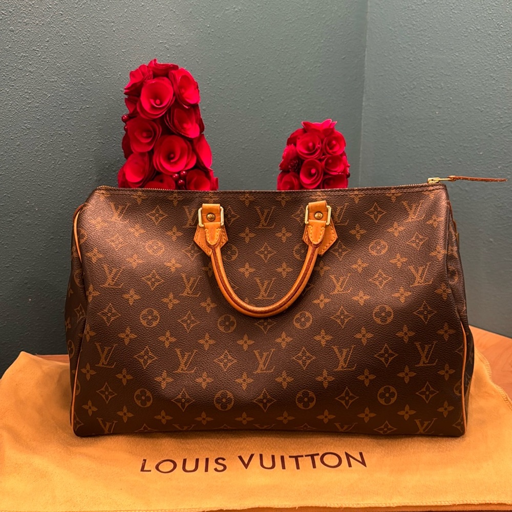 Louis Vuitton Speedy Bag